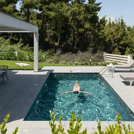 فيلة Terra Olivia Luxury And