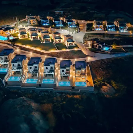 Terra Olivia Luxury And فيلة