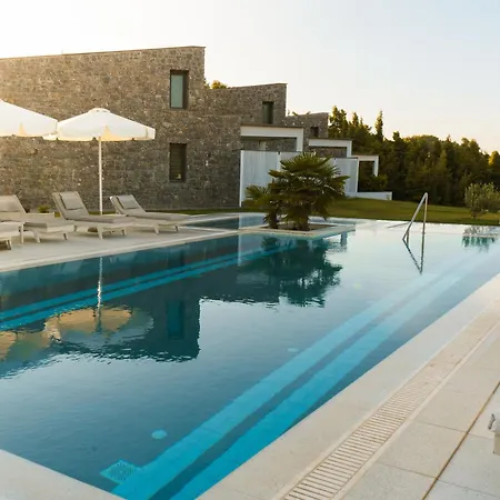 فيلة Terra Olivia Luxury And *