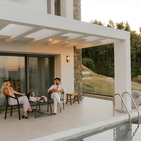 Terra Olivia Luxury And باليوري