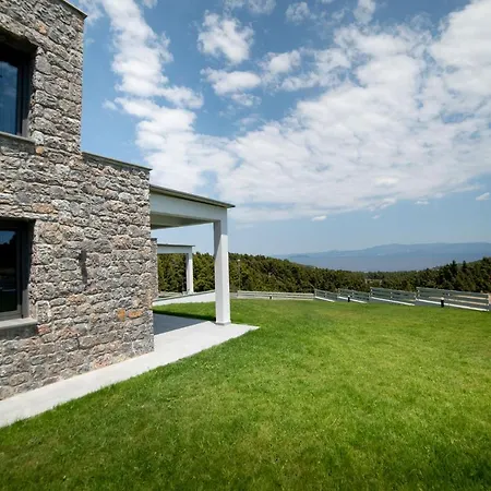 Vilă Terra Olivia Luxury And *