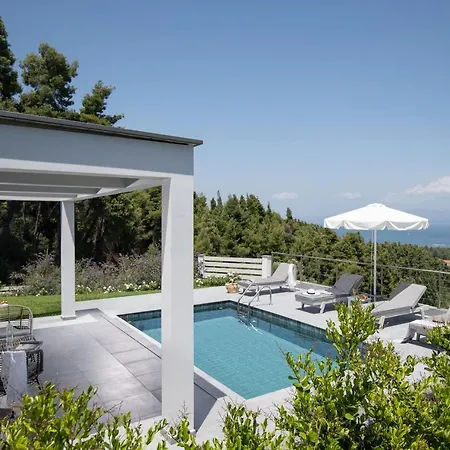 Луксозна вила Terra Olivia Luxury And
