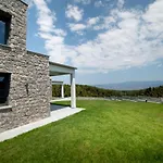 Vilă Terra Olivia Luxury And *