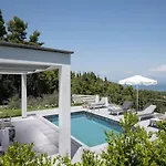 Vilă Terra Olivia Luxury And