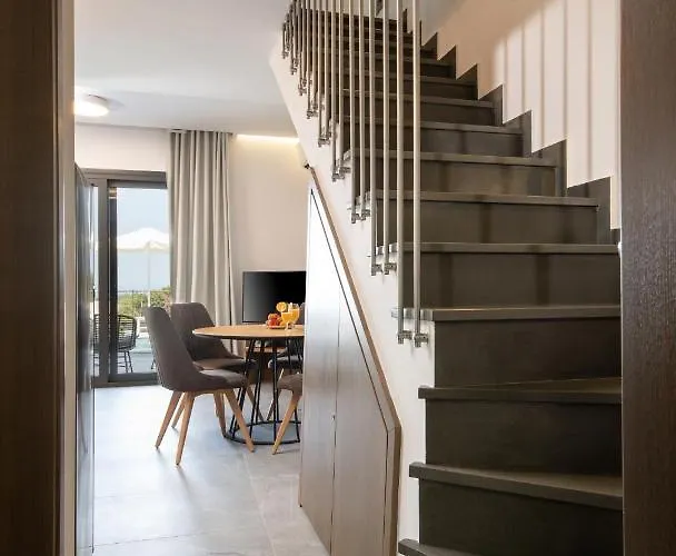 Terra Olivia Luxury And Vilă Paliouri